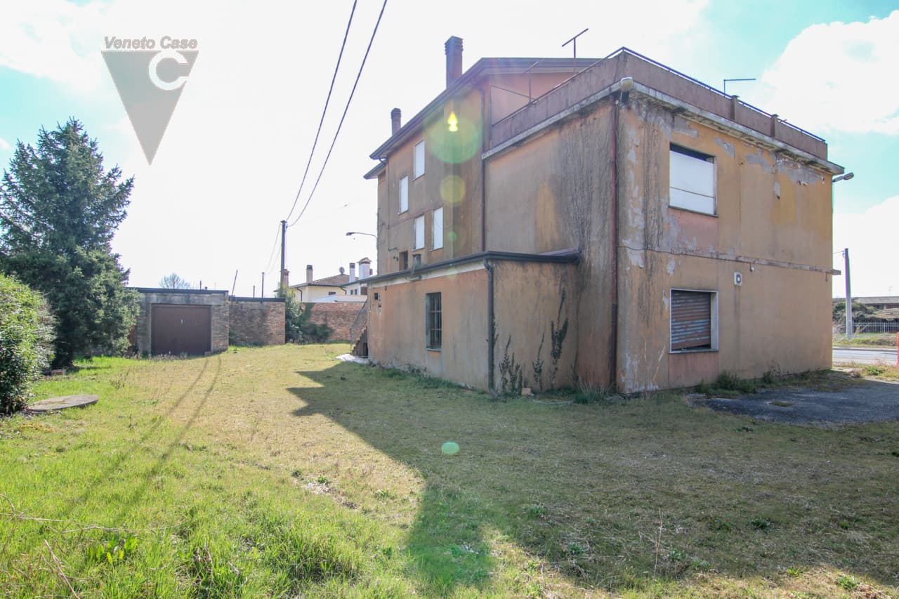 Vigorovea – Condominio Con Spazio Commerciale E Due Appartamenti 5