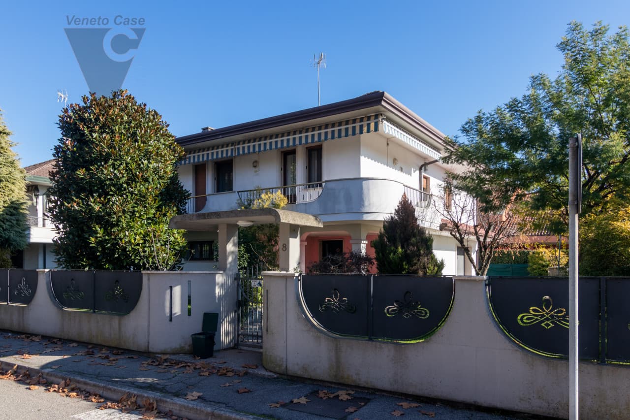 Roncaglia – Nuda Proprieta’ Di Villa Singola 2