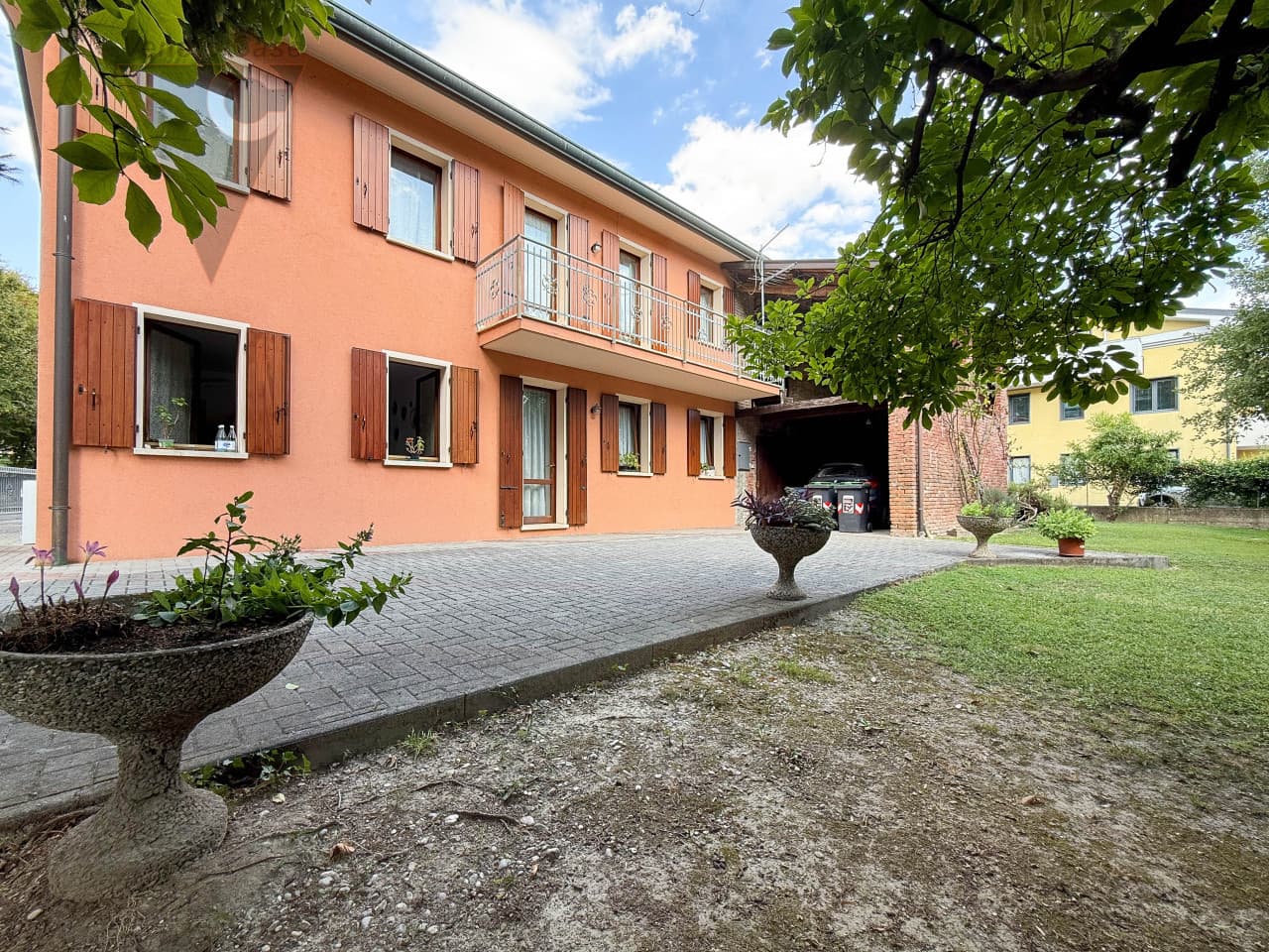 Noventa Padovana - Unifamiliare In Zona Residenziale 2