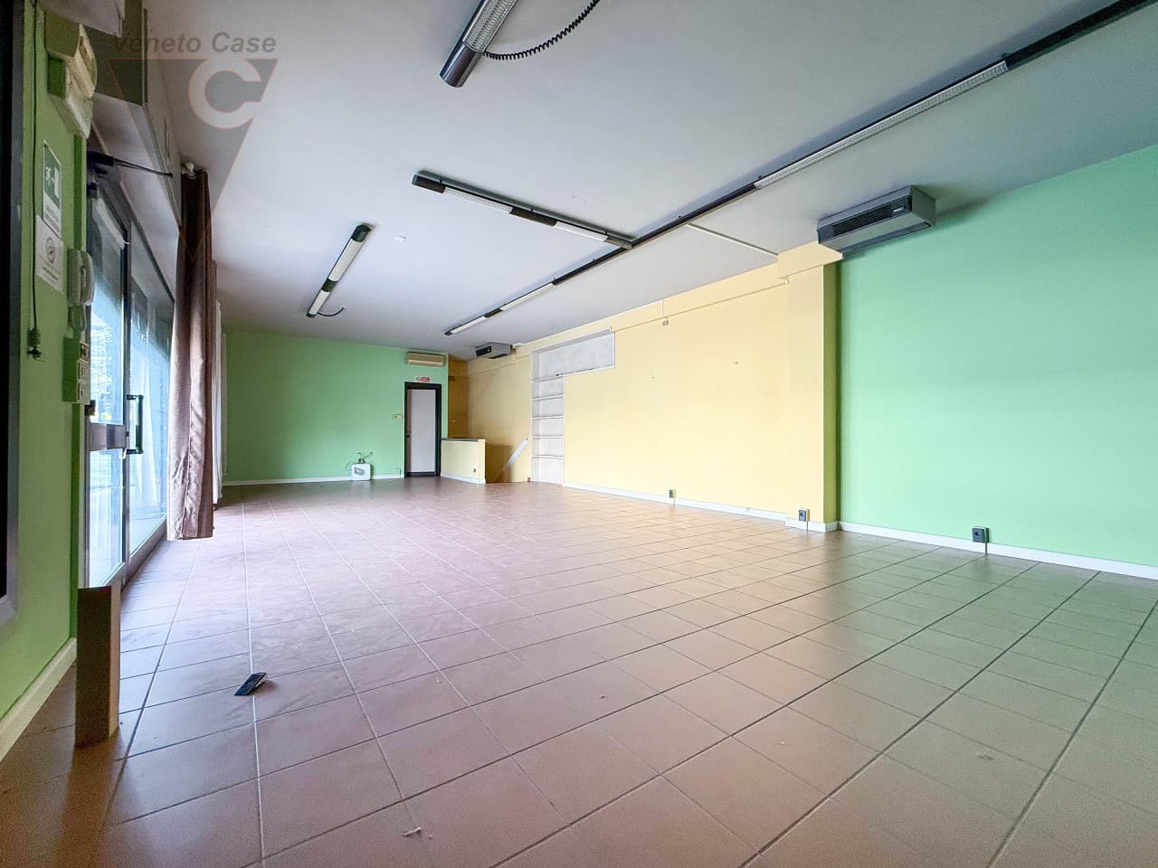 Mortise - Magazzino Su Due Piani 4