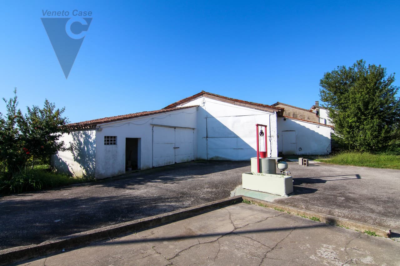 Casa Singola Su 2 Livelli 4