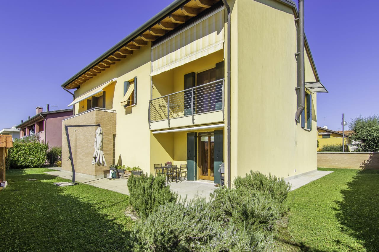 Villa Singola Di Prestigio Con Finiture Di Lusso 2