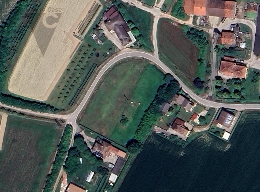 Legnaro – Terreno Edificabile Per 2 Case Singole O Intera Bifamiliare