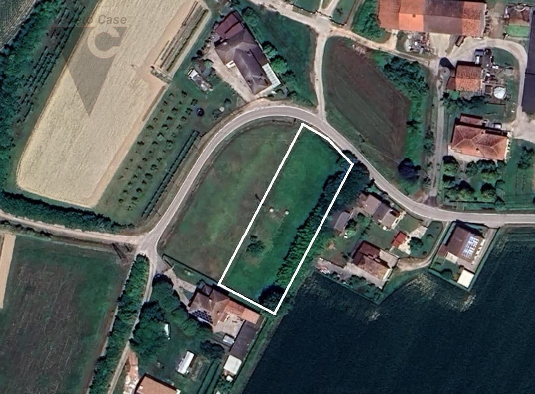 Legnaro – Terreno Edificabile Per 2 Case Singole O Intera Bifamiliare 2