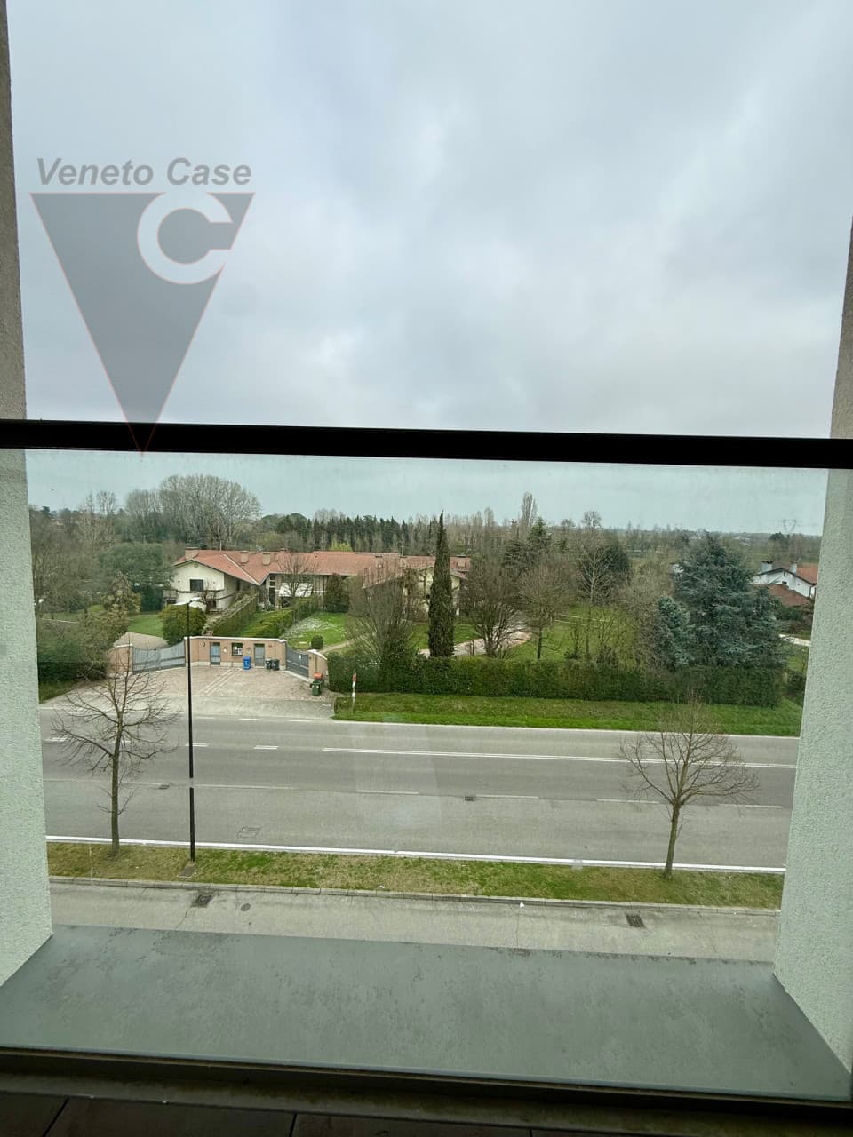 Ponte San Nicolo’ – Nuovo Ed Eleganti Ufficio Con Terrazzone 4