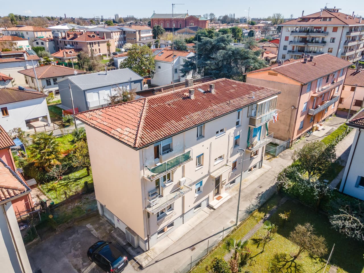 Madonna Pellegrina: 2 Camere Su 6 Unita’