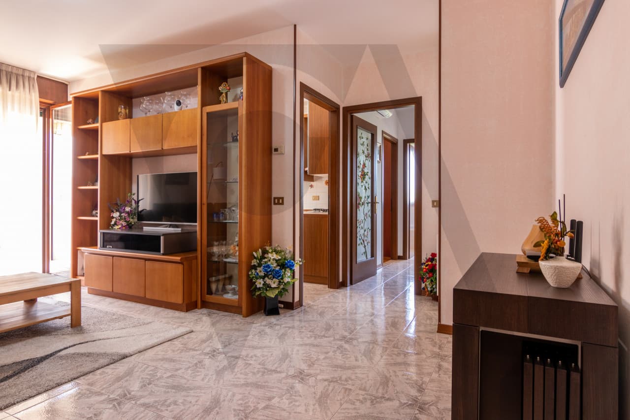 Roncajette - Splendido Due Camere Gia’ Arredato Con Ascensore 2