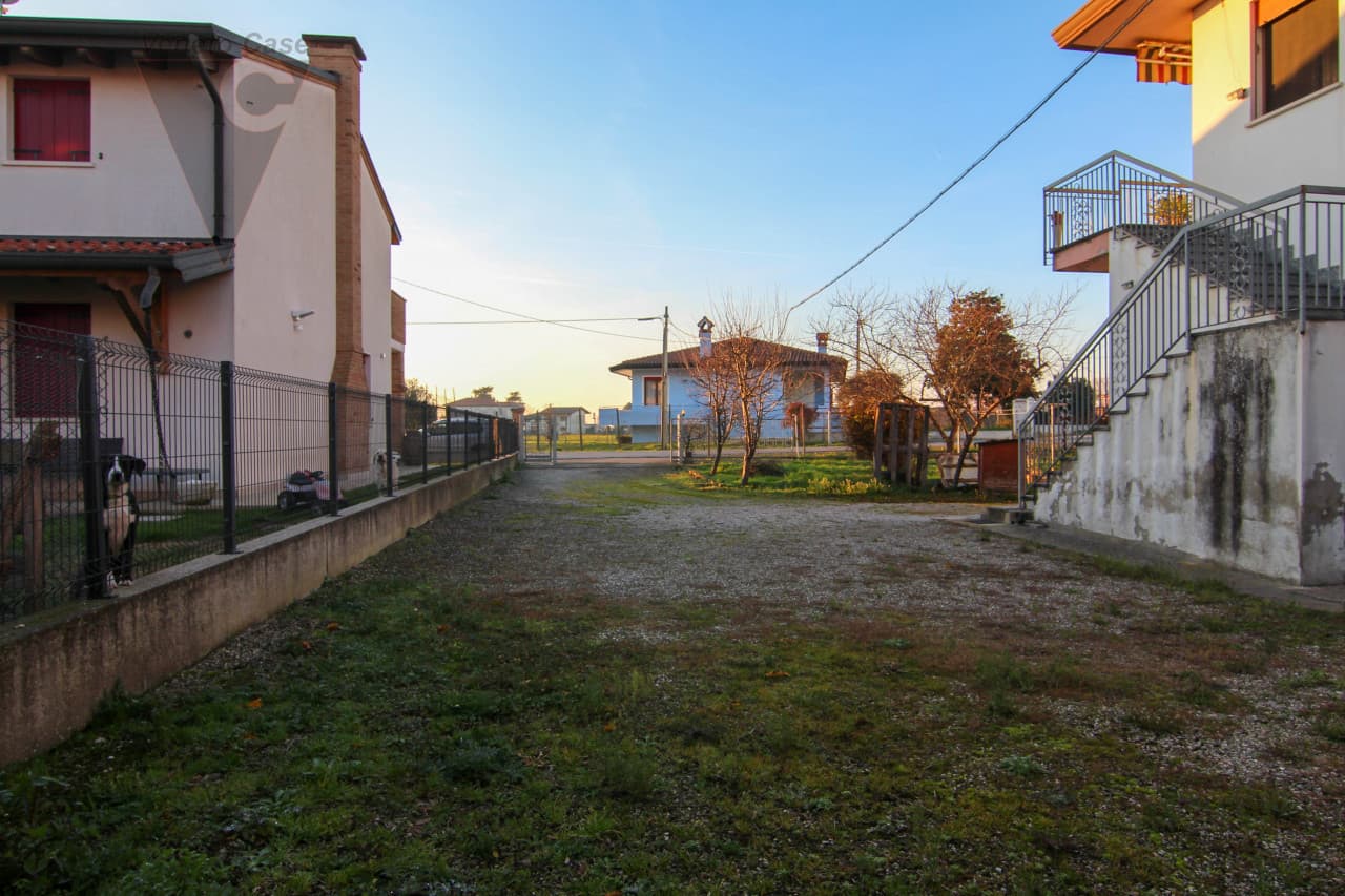 Cona: Casa Indipendente 5