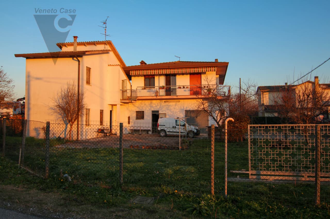 Cona: Casa Indipendente