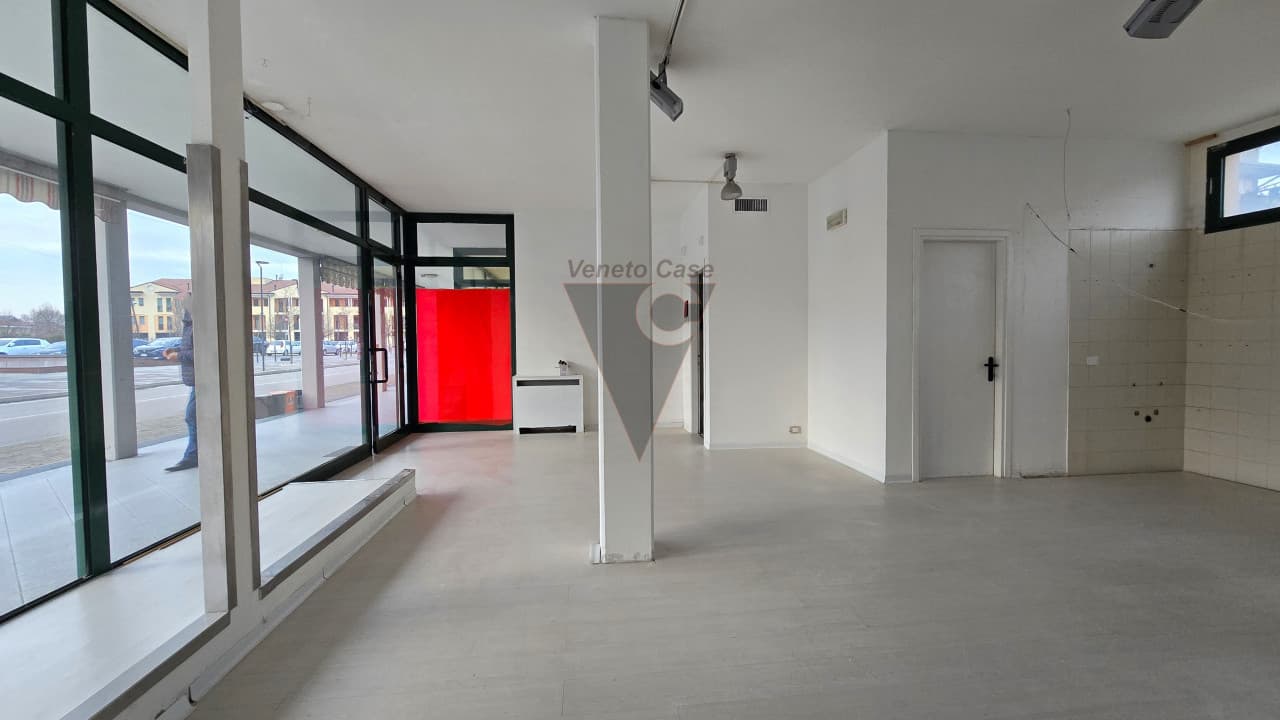 Negozio In Vendita - Fossò 3
