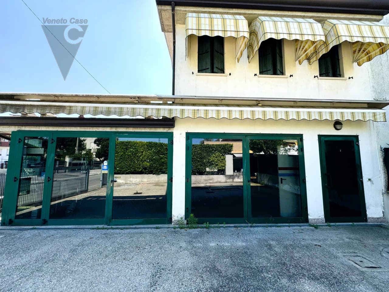 Camin - Zona Industriale Est - Immobile Commerciale Con Abitazione 2