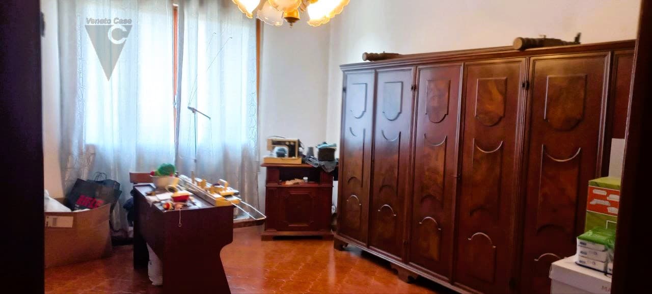 Anguillara Veneta - Complesso Residenziale-Commerciale 2