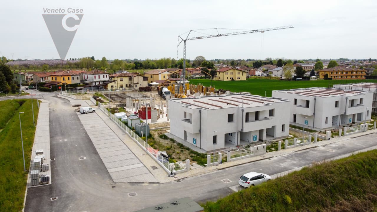 Legnaro – Nuove Porzioni Centrali Di Trifamiliare 3