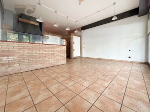 Immagine Ponte Di Brenta -  Negozio Padovanelle - 7070204 - 8418941 - Venetocase