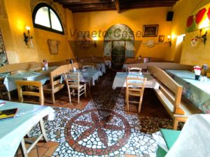 Immagine Este - Cessione Attivita' Di Ristorazione - Pizzeria Ristorante - 8345553 - 8418881 - Venetocase