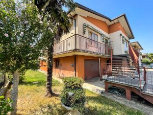 Immagine Ponte San Nicolo’ – Ampia Casa Singola Ideale Per La Tua Attivita’ - 8338200 - 8366266 - Venetocase