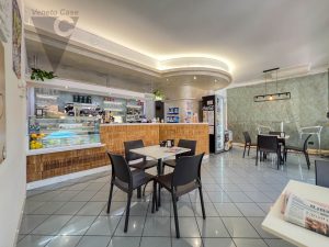 Immagine Piove Di Sacco - Bar Giornaliero - 8359028 - 8366470 - Venetocase