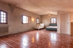 Immagine Roncajette - Ampio Appartamento Ultimo Piano, Mansarda E Magazzino - 8373121 - 8398634 - Venetocase