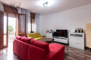 Immagine Roncajette - Ampio Appartamento Ultimo Piano, Mansarda E Magazzino - 8373121 - 8417709 - Venetocase