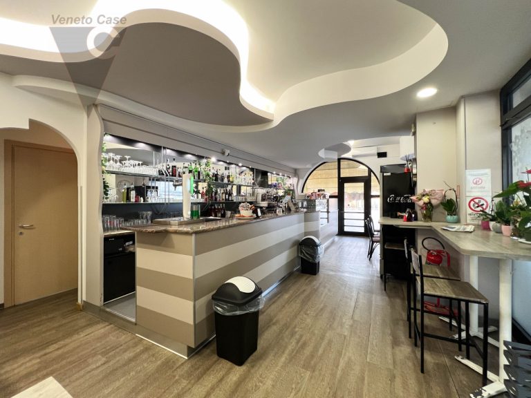 Immagine Bar Giornaliero E Serale - 8414090 - 8414096 - Venetocase