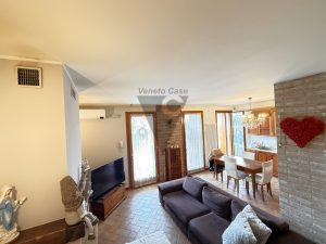 Immagine Splendida Bifamiliare Con Scoperto Privato - Premaore Di Camponogara - 8417877 - 8431865 - Venetocase