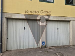 Immagine Camin - Due Garage Singoli Al Piano Terra - 8425788 - 8428687 - Venetocase