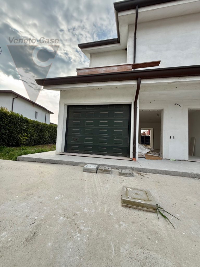 Immagine Legnaro – Ampie Trifamiliari - 8422125 - 8422135 - Venetocase