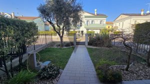 Immagine Porzione Di Trifamiliare Con Scoperto Esclusivo - Camponogara - 8427227 - 8433779 - Venetocase