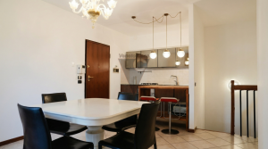 Immagine Luminoso Appartamento Al Piano Terra Con Giardino - 8428666 - 8430961 - Venetocase