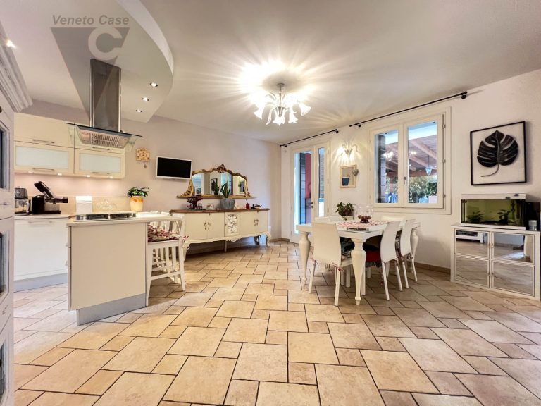 Immagine Piovega: Porzione Di Trifamiliare - 8430375 - 8430387 - Venetocase